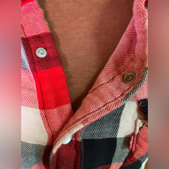 Levi’s flannel shirt, lined flannel button up, fall flannel - Picture 10 of 10